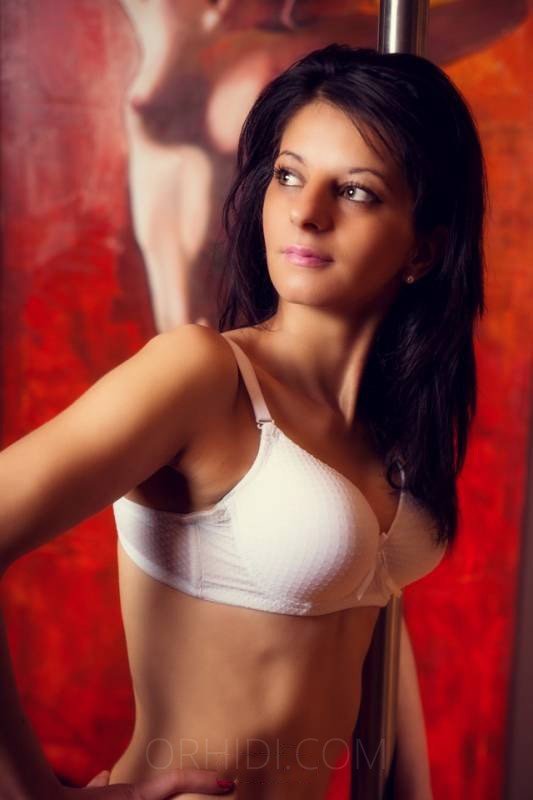 La migliore escort BDSM a Homburg vicino a te - model photo Angela
