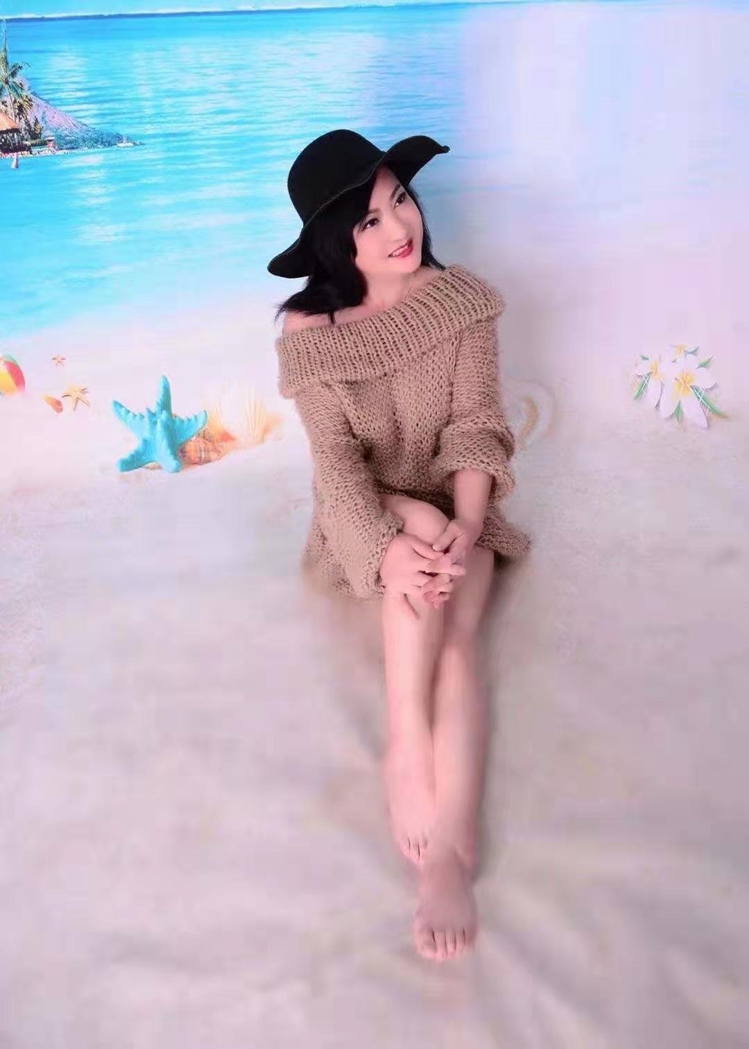 Meet Amazing Massage Lingling, 100% originale Bilder: Top Escort Girl - model photo Miki Prime Massage