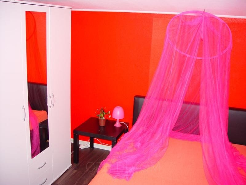 Best Zimmer frei mit Top Verdienstmöglichkeiten! in Rellingen - place photo 2