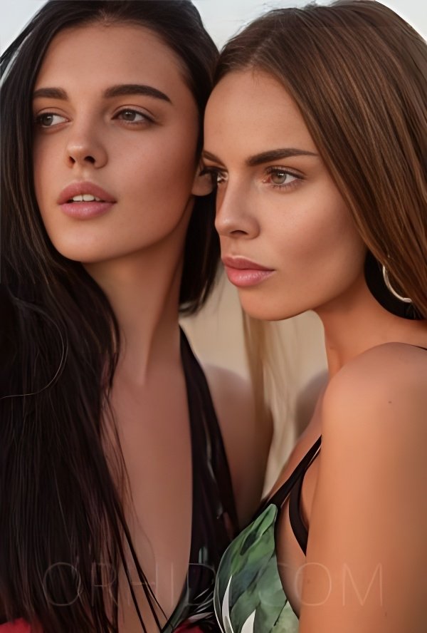 Treffen Sie Amazing Kira and Sonya: Top Eskorte Frau - model preview photo 1 