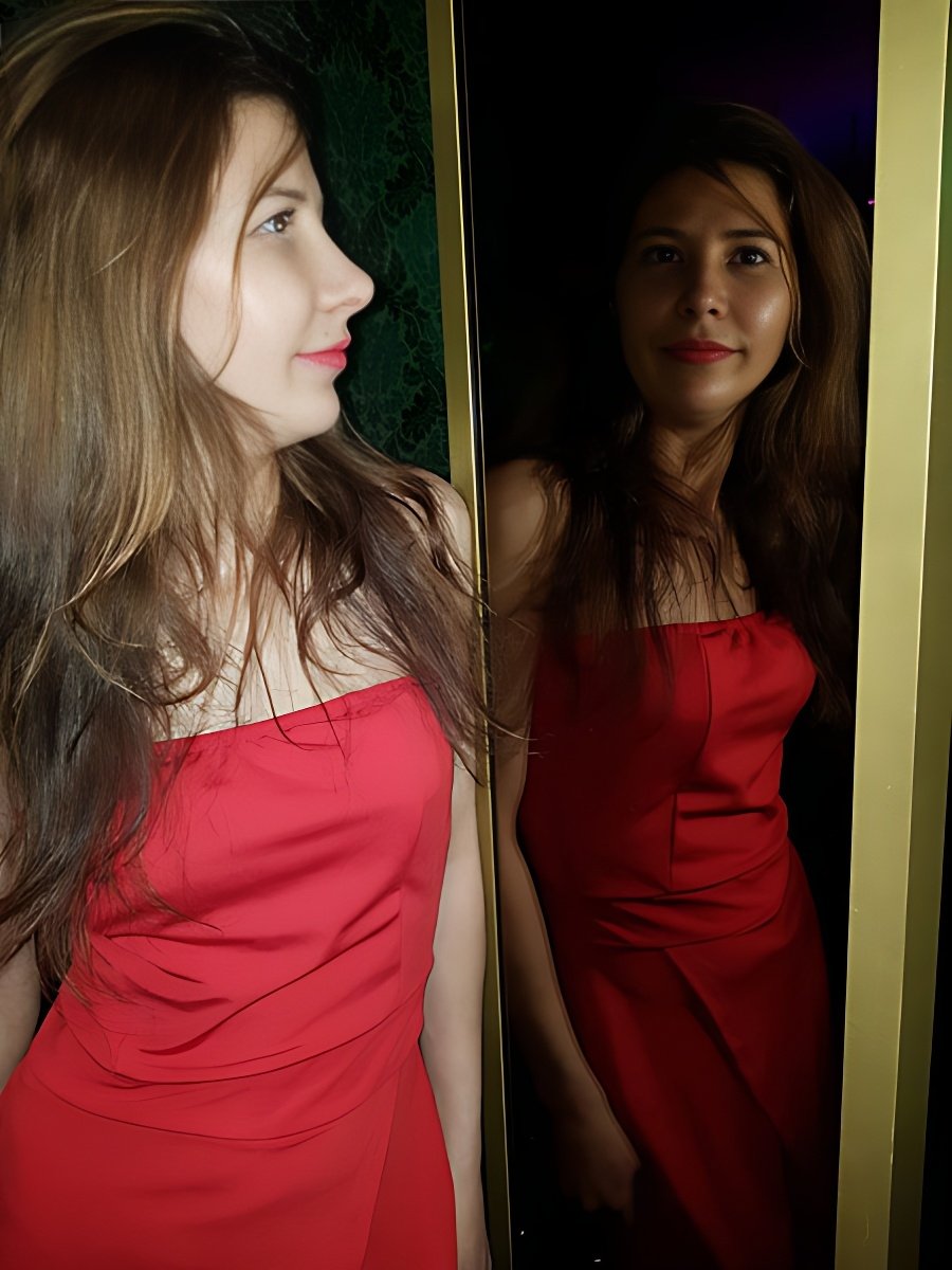 Fascinating Asian escort in Tel Aviv-Yafo - model photo Alice Bar Amalia