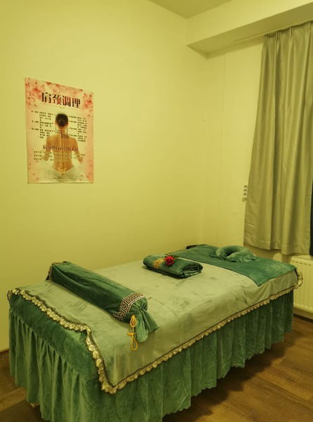 Luxus Escort Agenturen: Premium Escort Modelle Entdecken - place TCM MASSAGE NUR F?R GESUNDHEIT