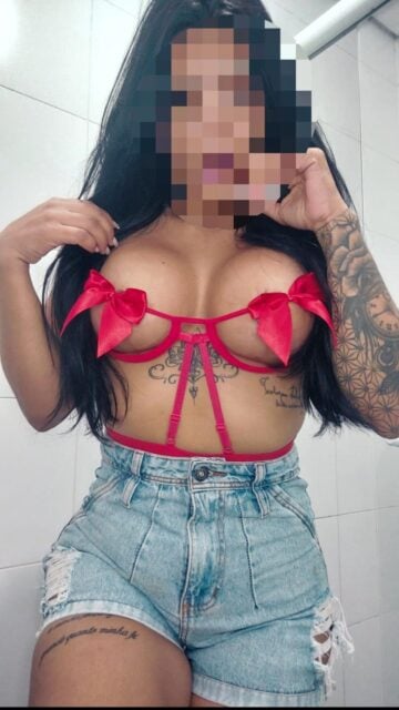 Finden Sie die perfekte Domina in Domina - model photo Bruna coelho