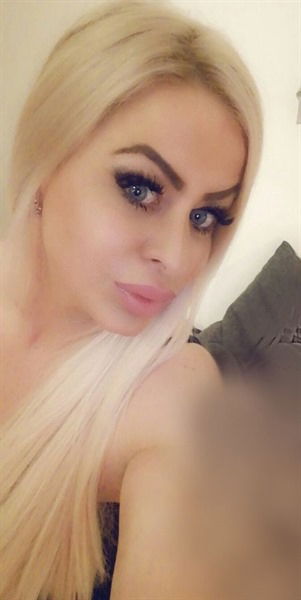 Femdom Escort  (Huren, Nutten) in Wildeshausen, Niedersachsen. - model photo German Emily Curvy