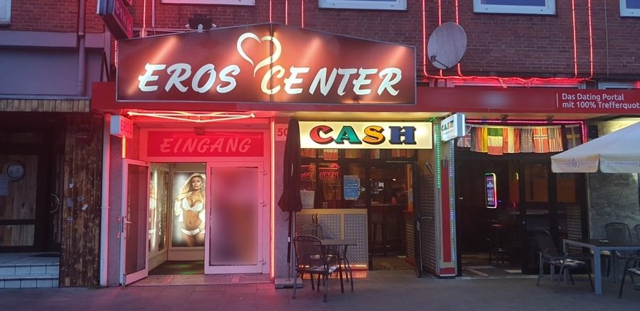 Лучшие Стрип бары модели ждут вас - place Eros Center