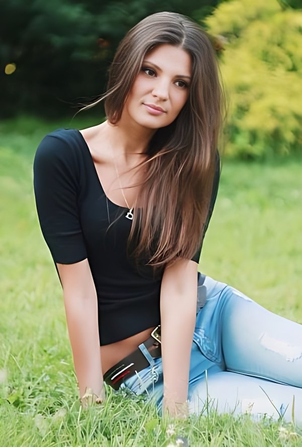 Meet Amazing Milada: Top Escort Girl - model preview photo 2 