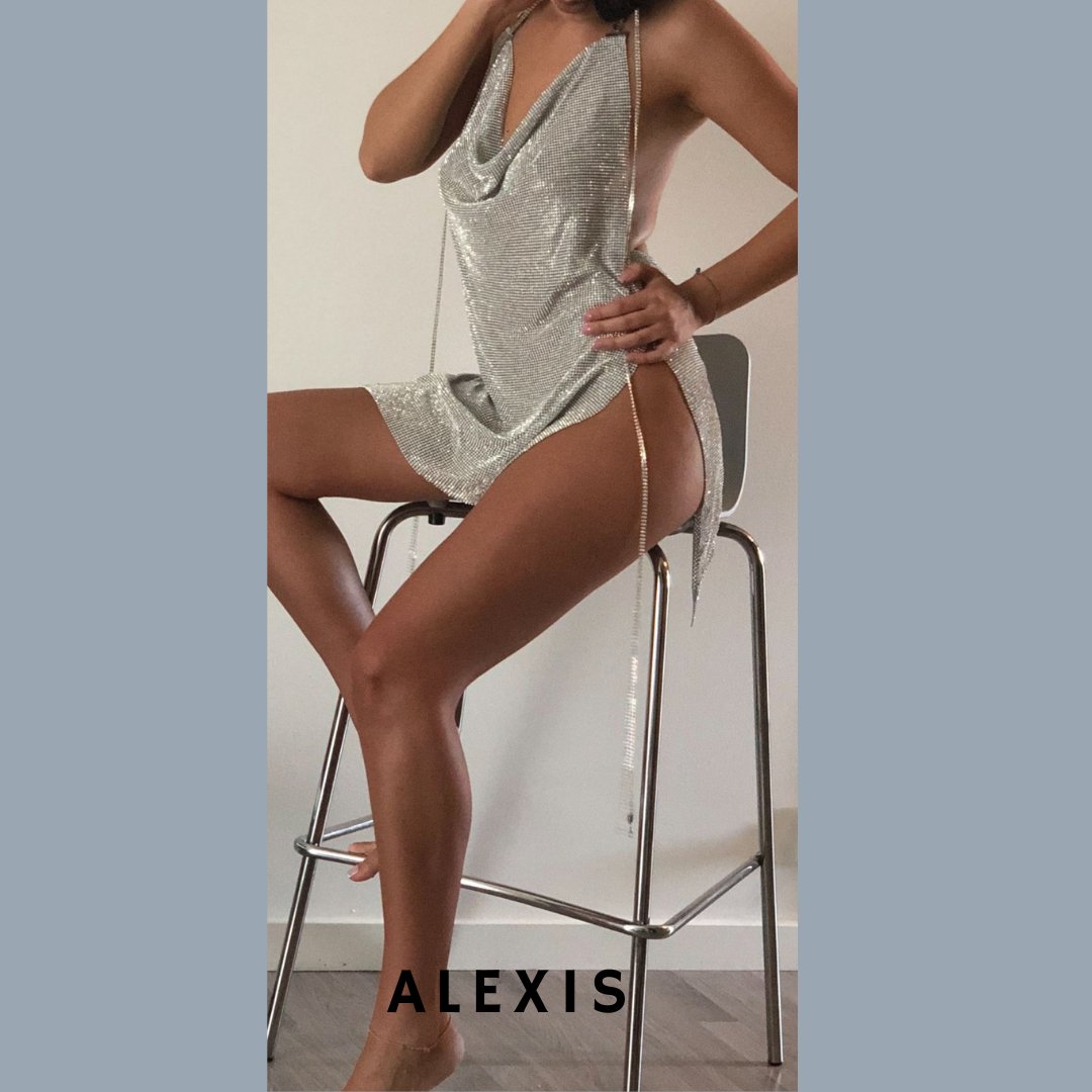 Знакомство с удивительной Alexis Gold: Лучшая эскорт девушка - model preview photo 1 