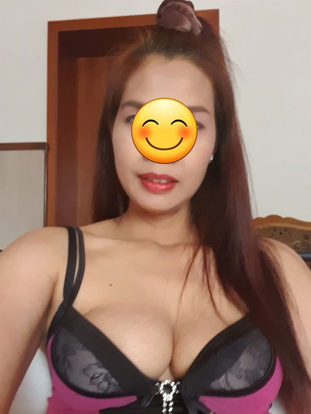 Lesbisch Escort  (Huren, Nutten) in Würzburg, Bayern. - model photo Candy Thaimassage