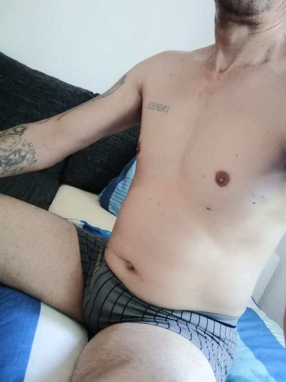 Find Escort Service in Erfurt and Enjoy Time With Pretty Girls - model photo David95